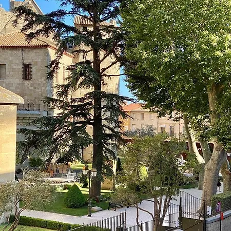 Appartamento Trésors De La Cathédrale, Maison De Sur 4 Niveaux