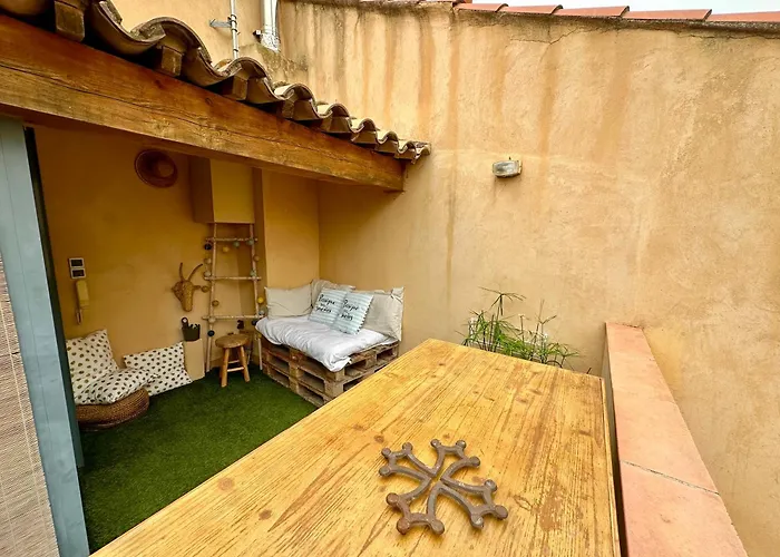 Apartment Tresors De La Cathedrale, Maison De Sur 4 Niveaux Narbonne
